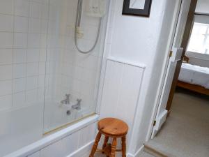 Shower over Bath in Ensuite